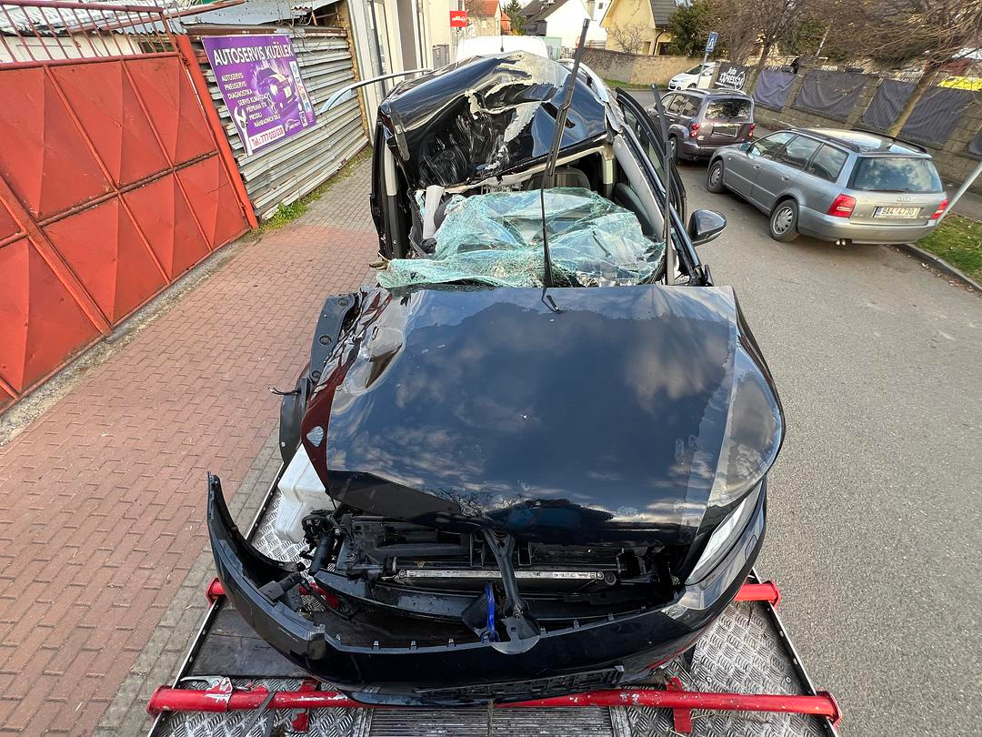 Veškeré náhradní díly VW Touran 1T3 r.v. 2013 CFHC NGB LC9X - 5