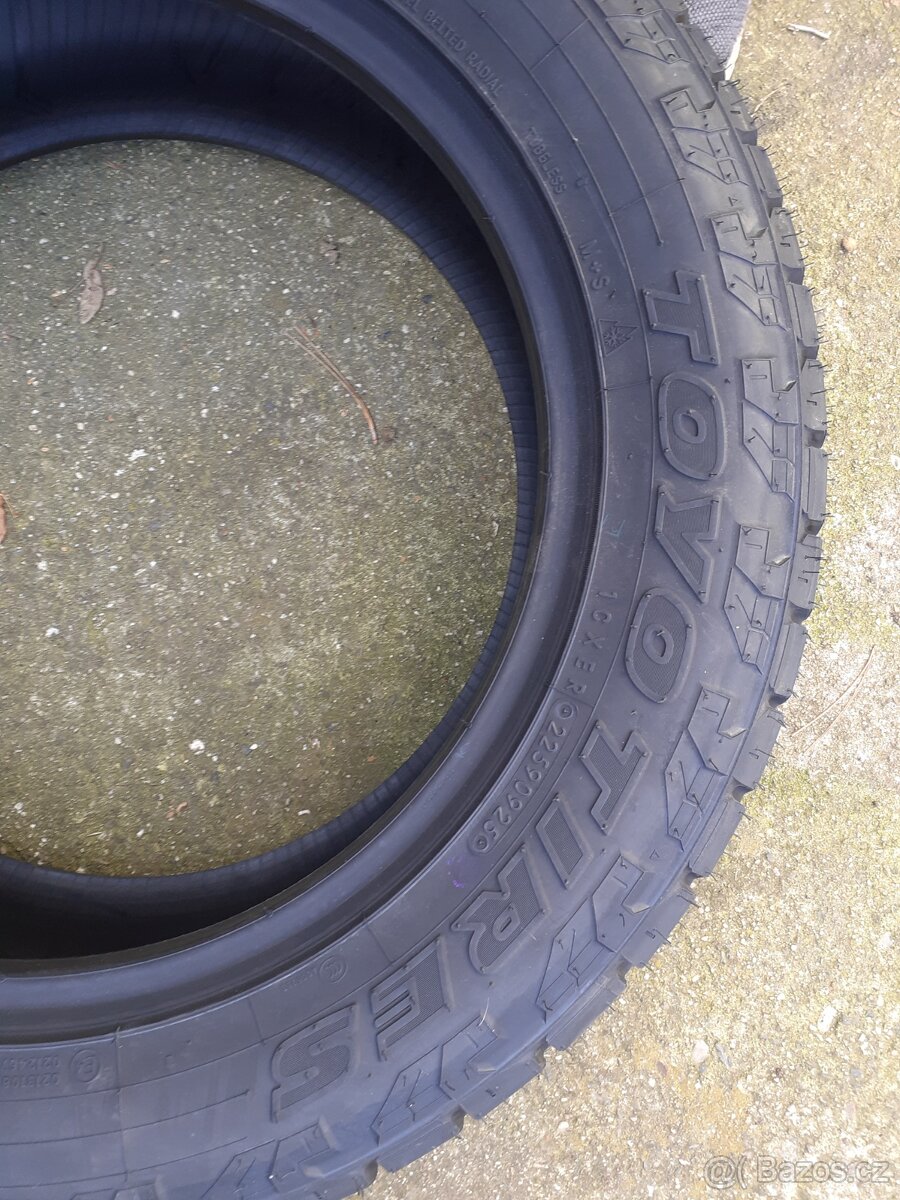 Celoroční offroad pneu 215/60 r17 - 5