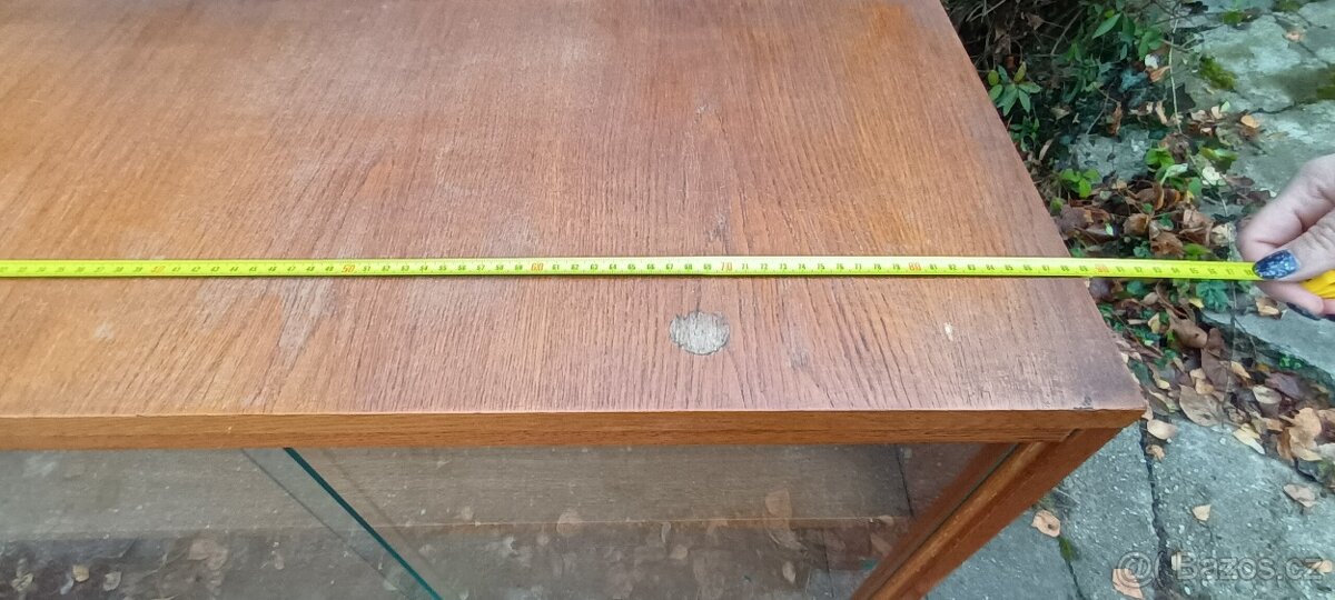 Retro knihovna na nožkách - 5