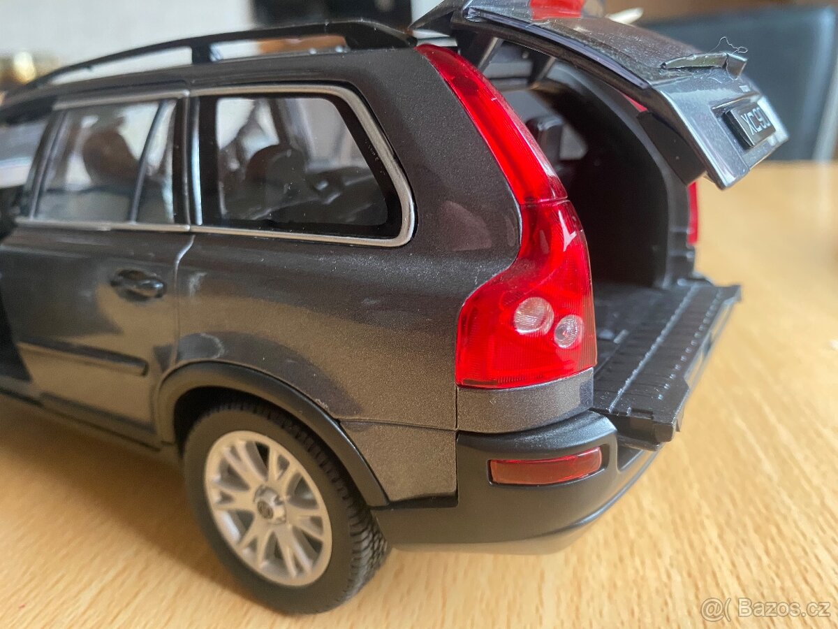 Volvo xc90 1:18 - 5
