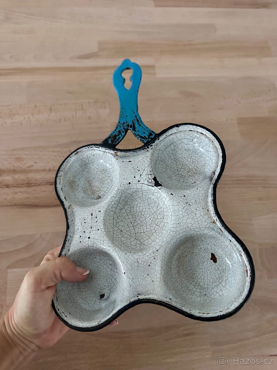 Starý lívanečník litinový se smaltem - 5