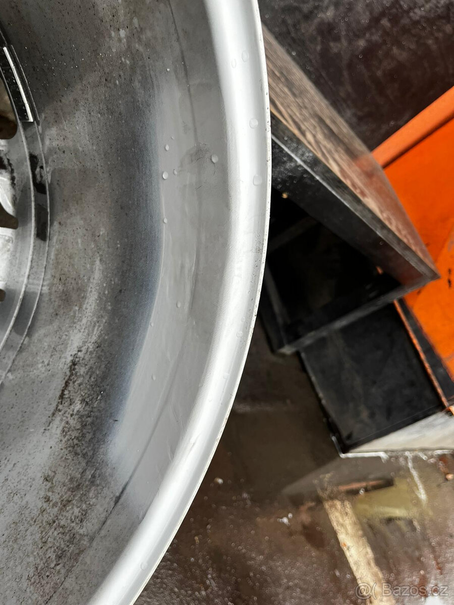 ALU KOLA originál 9,5Jx 22 na RANGE ROVER