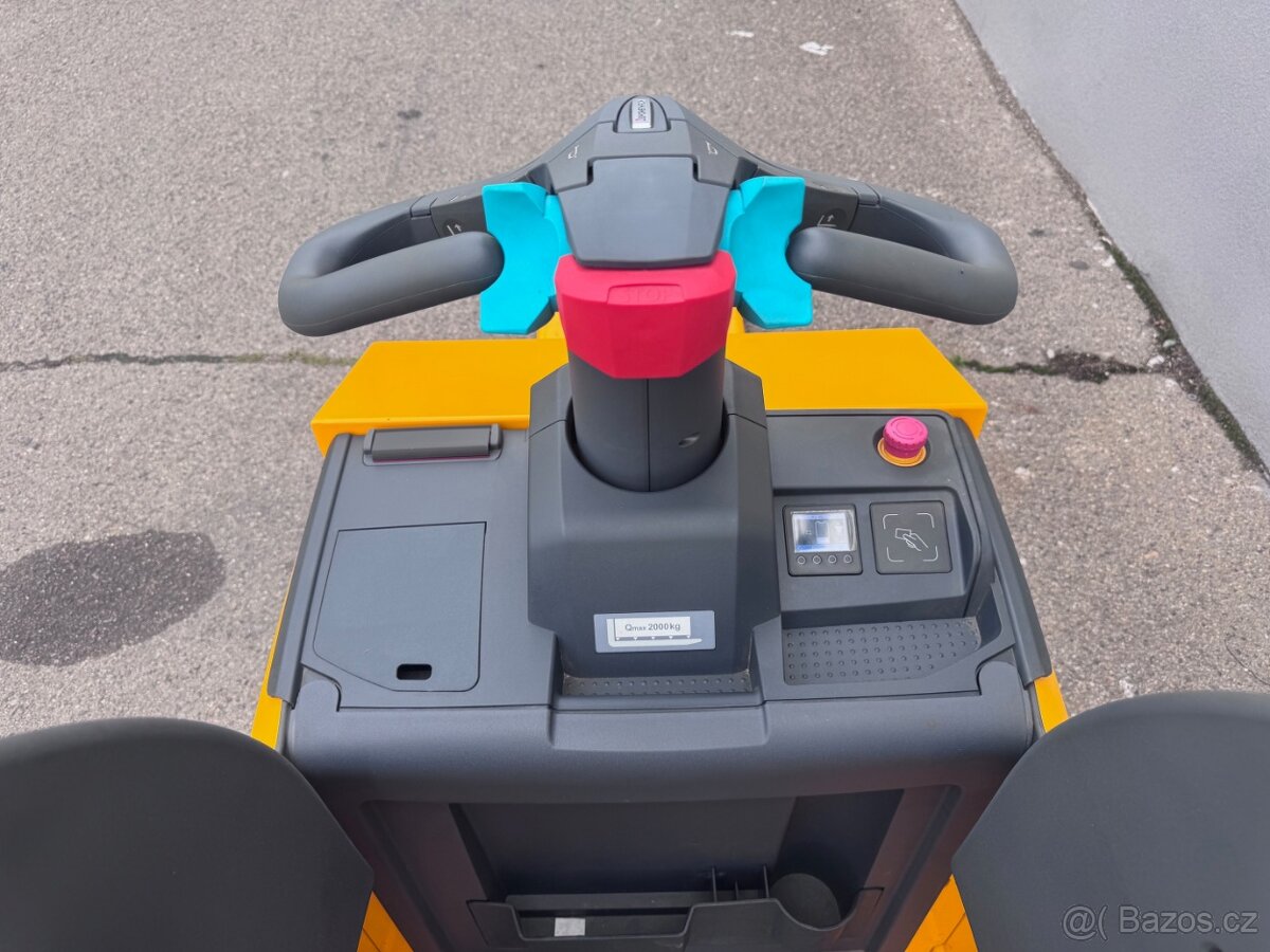 Nízkozdvižný vozík s plošinkou Jung stav nového - 5