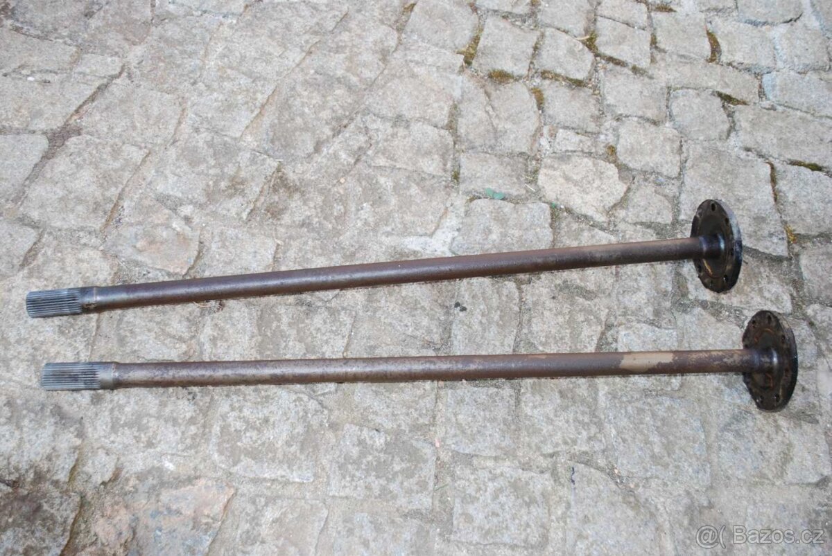 Avia - poloosa zadní nápravy - 5