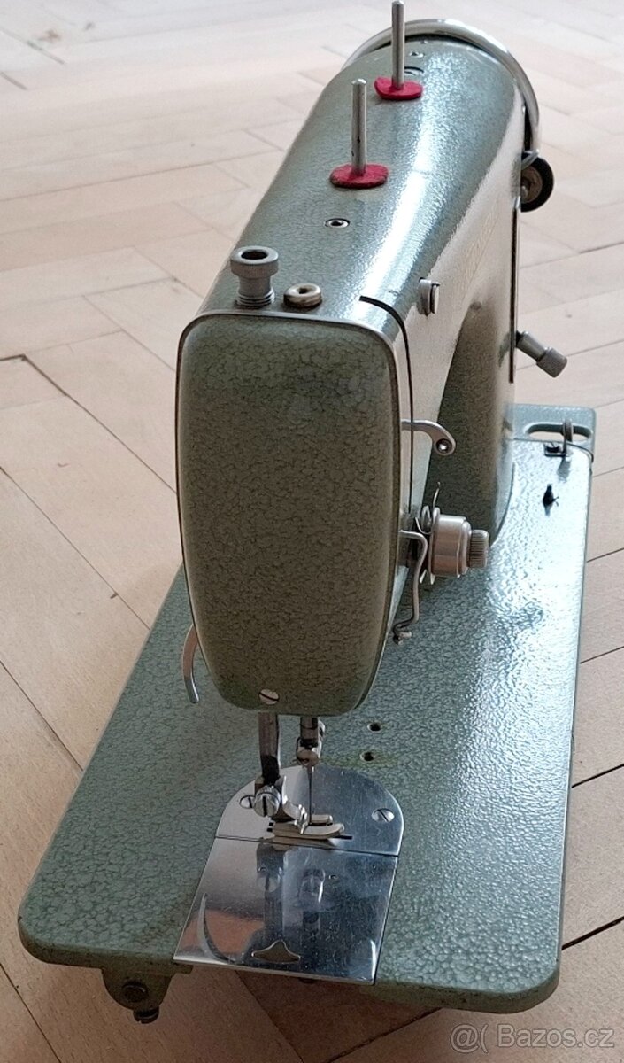 Retro šicí stroj Minerva 126-1 - 5