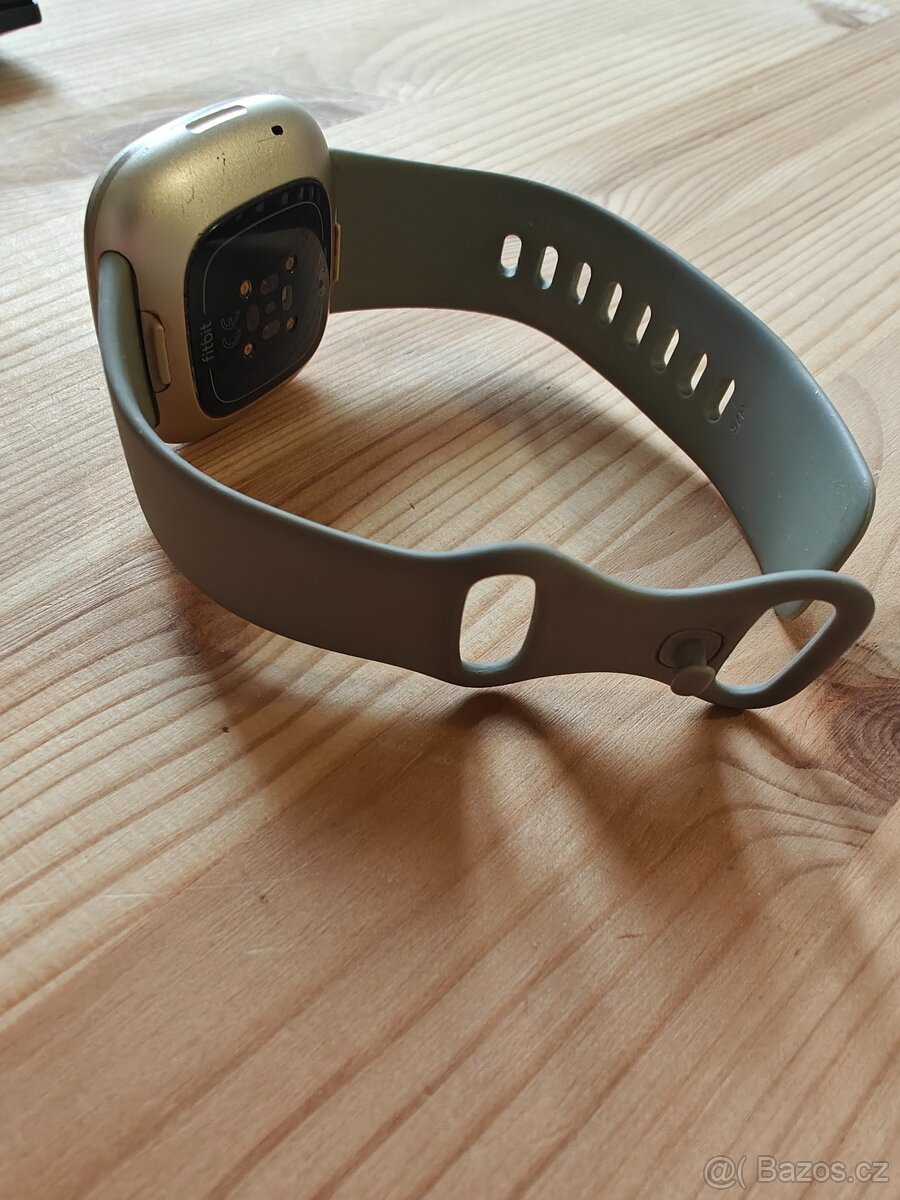 Fitbit versa 3 - 5