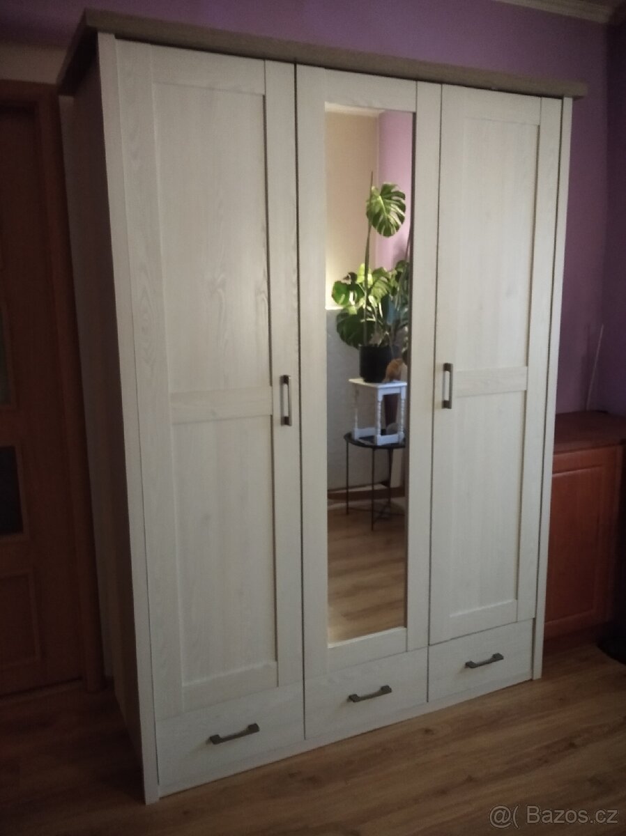 Šatní skříň Luca, 3-dveřová - 5