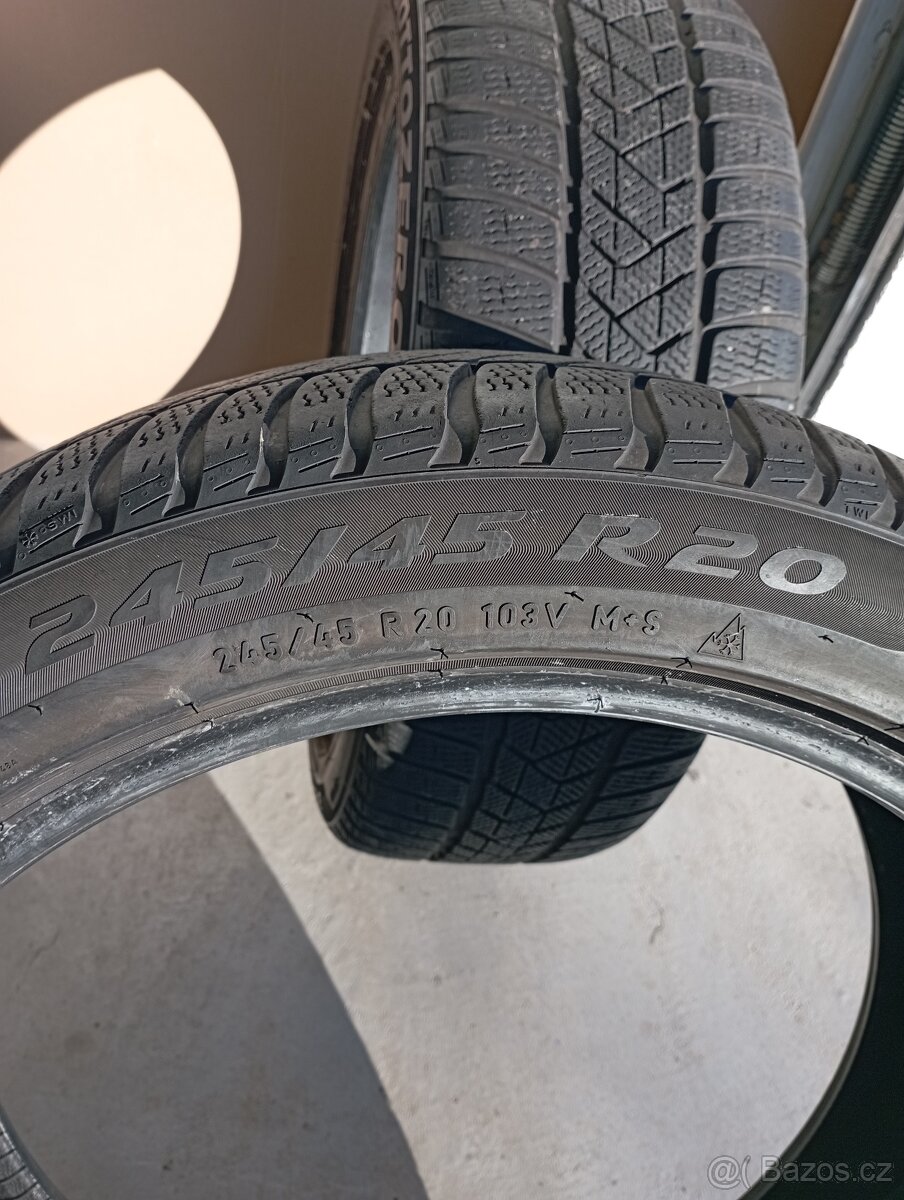 Zimní sada pneu 275/40/20 a 245/45/20 - 5