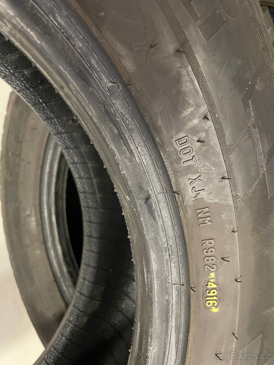 Pirelli Carier Winter TS570P 215/65 R16C 4Ks zimní pneu - 5