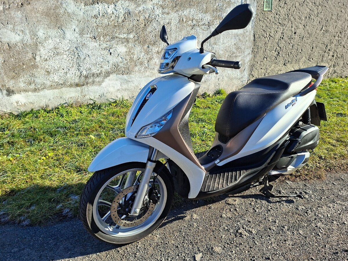 Piaggio Medley 125 ČR Serviska - 5