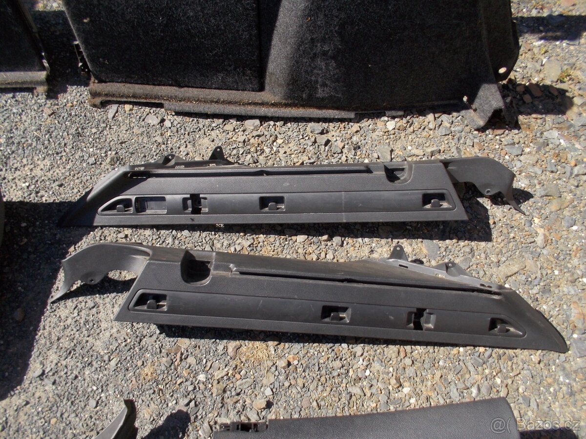 Díly interiéru Škoda Superb II kombi - 5