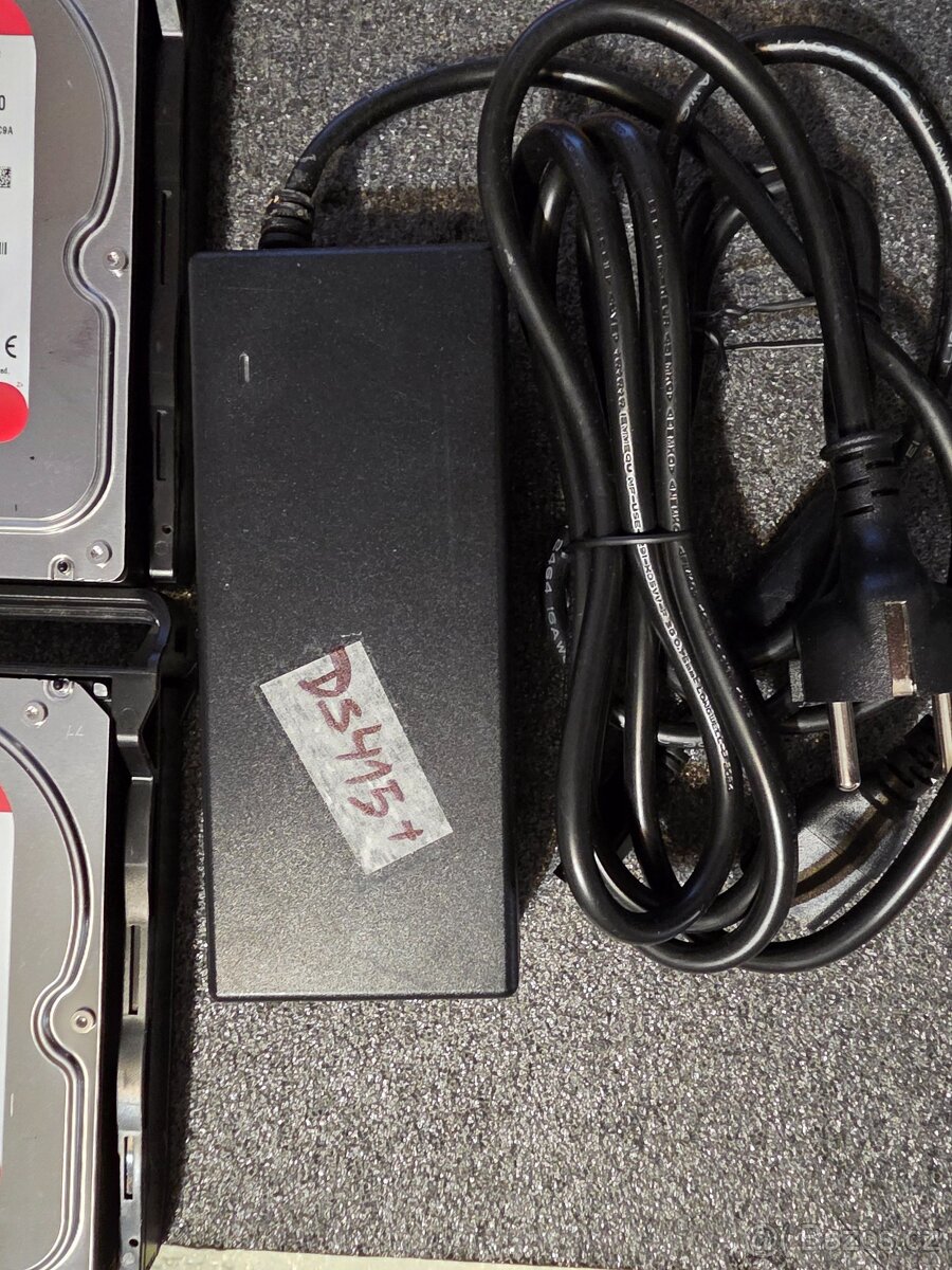 Synology DS415+ , 4x 2TB HDD (8TB), 8GB RAM - 5