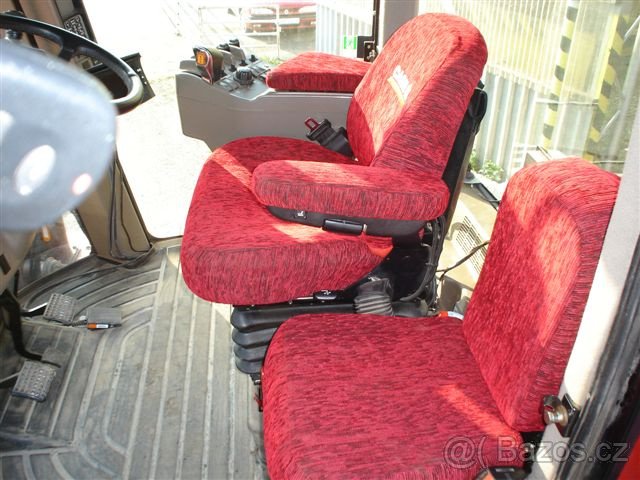 Prodám přesný potah do traktoru CASE IH - 5