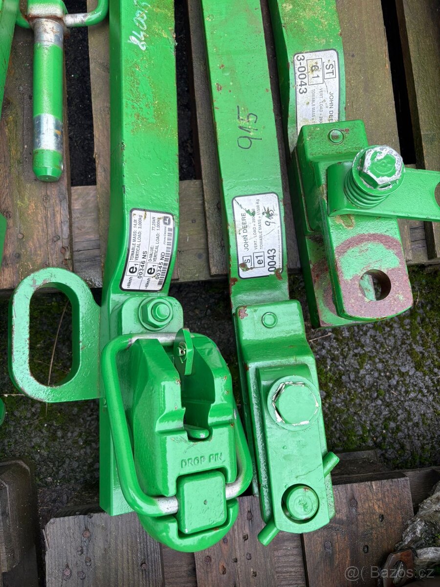 John Deere táhlo - 5