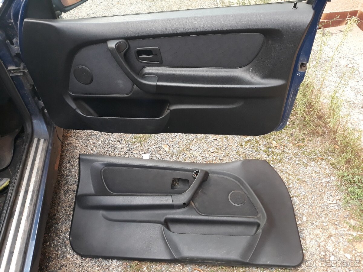 Interiér bmw e36 compact - 5