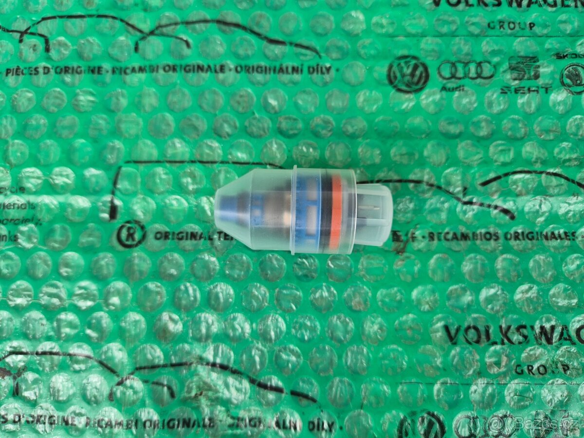 vstřikovací ventil Škoda Favorit, Felicia 1.3 BMM 50kw 11594 - 5