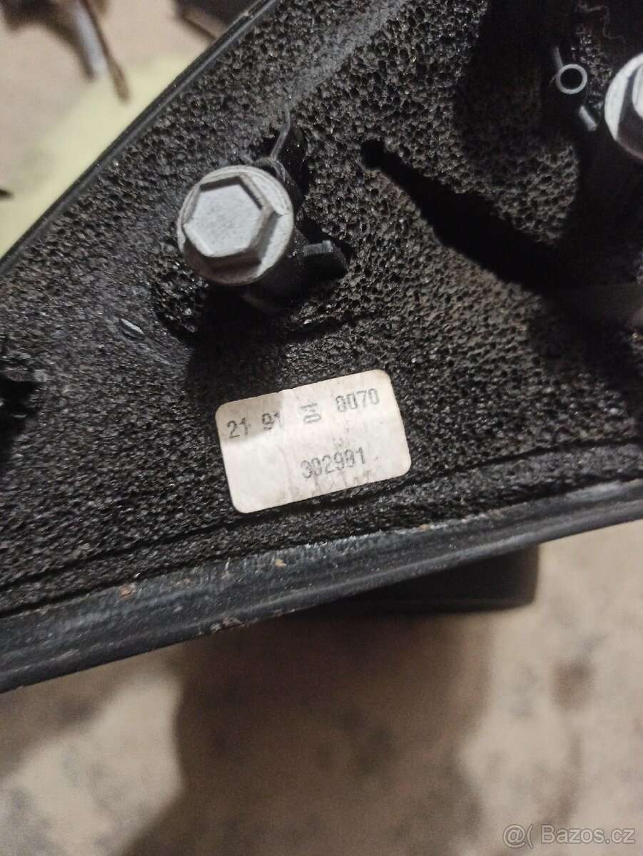 Zrcátka Nissan, Renault - 5