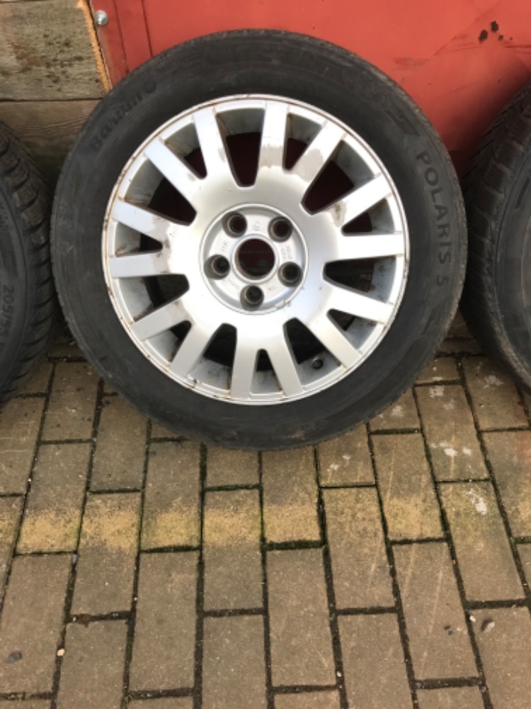 prodám alu kola 5x112 r16 ET37 - 5