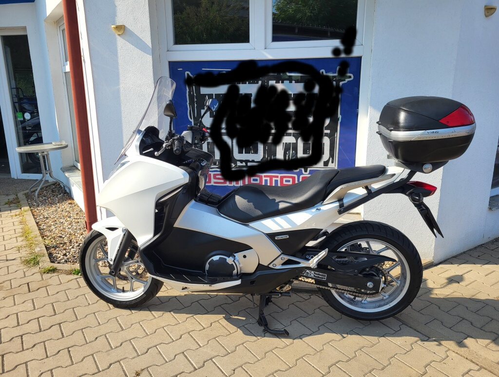 Honda NC700D Integra - 5