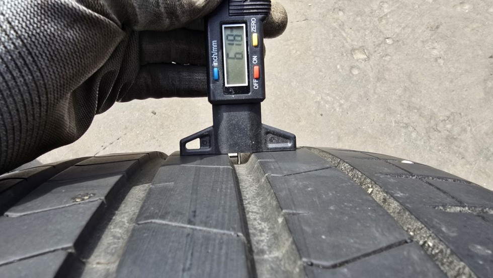 Letní pneu 275/40/20 Pirelli Run Flat - 5