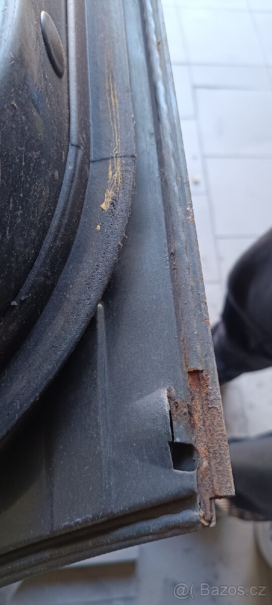 Leve zadni dvere bmw e34 - 5