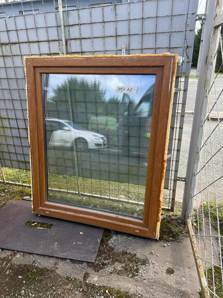 Plastové okna trojsklo, zlatý dub/bílá různé rozměry - 5