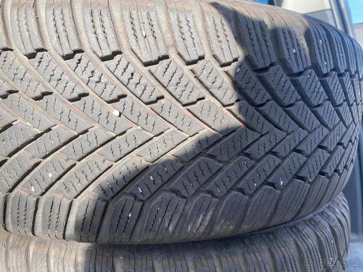 Plechové disky 16” 5x114,3 a zimní pneu 205/60/R16 - 5