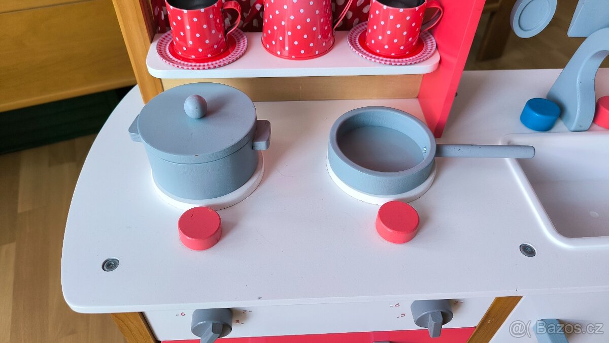Dětská dřevěná kuchyňka s příslušenstvím - 5