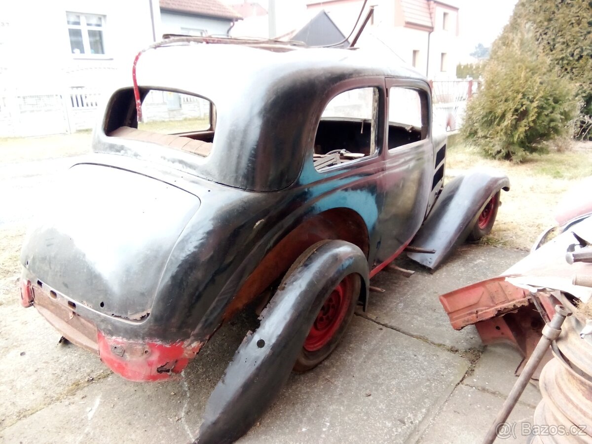 Mercedes 170 W15 - 5