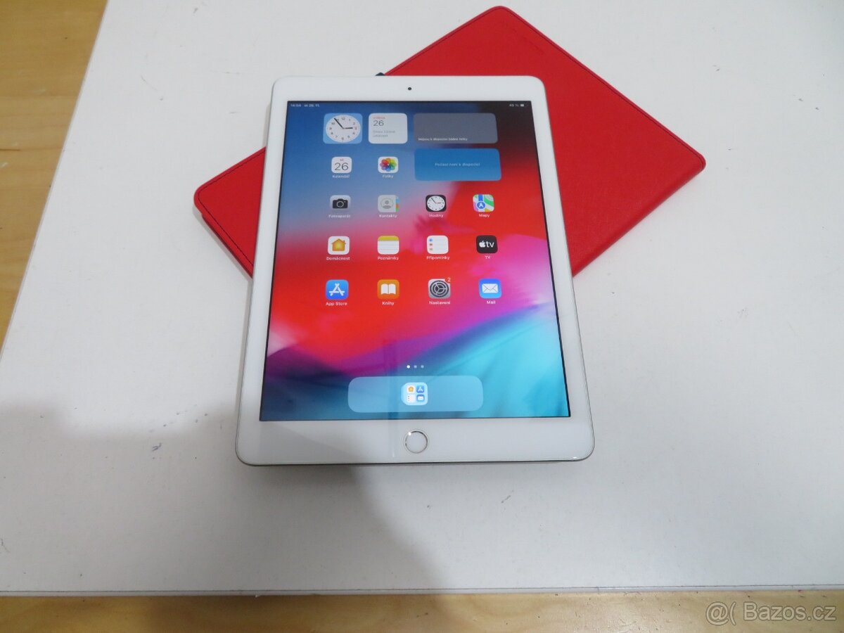 Tablet - Apple iPad (6th generation) Wi-Fi, Cellular 32GB - 5