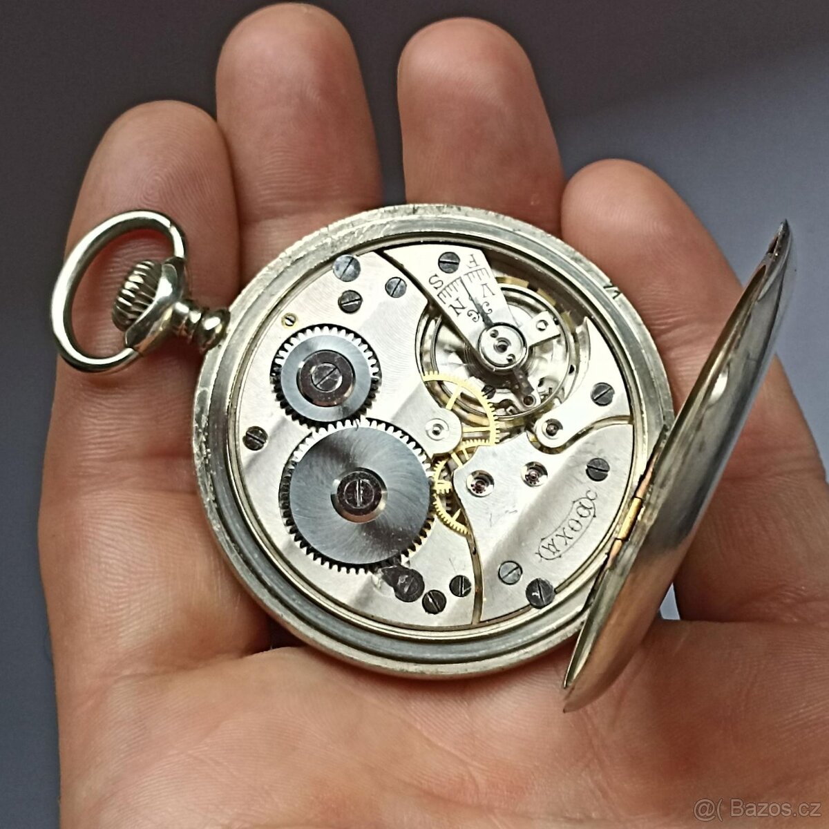 Starožitné pánské kapesní hodinky DOXA, medaile - 5