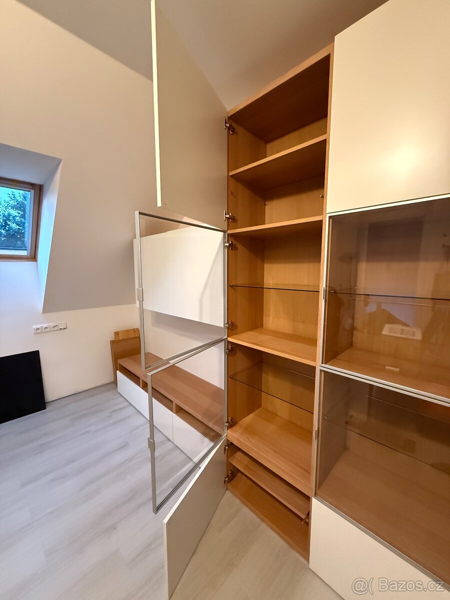 Obývací/dětská stěna - při rychlém jednání cena 2000,- - 5