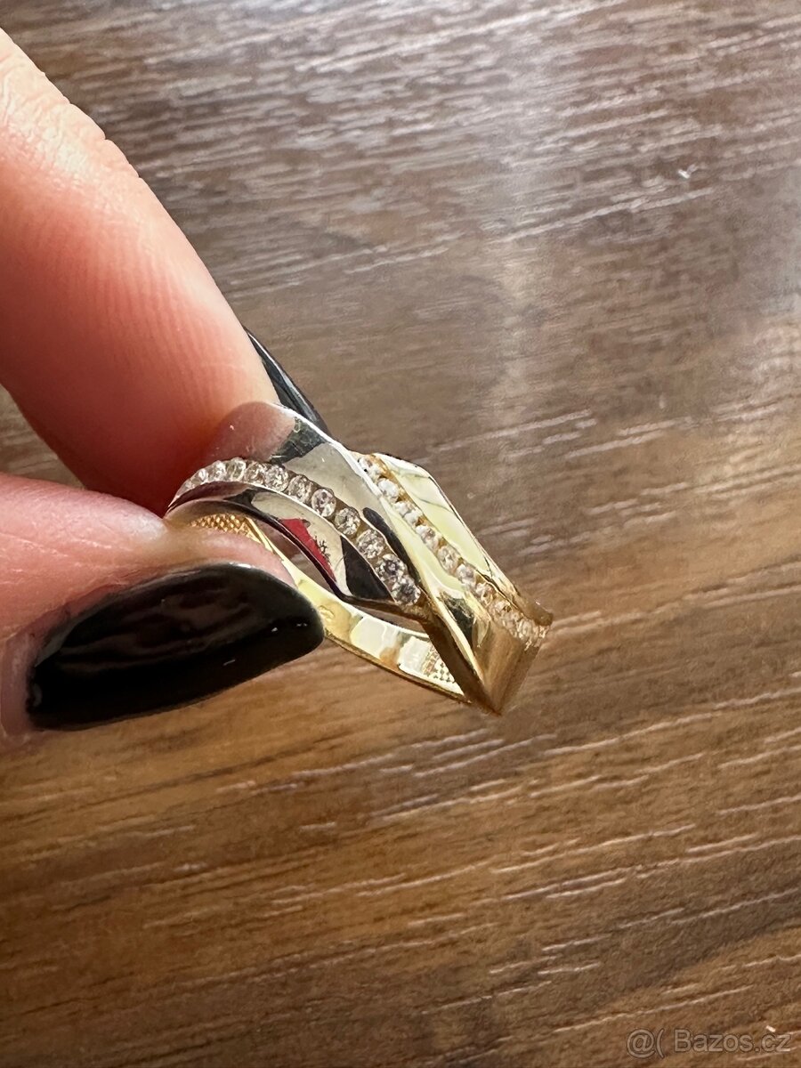 Zlatý dámský prsten - 5