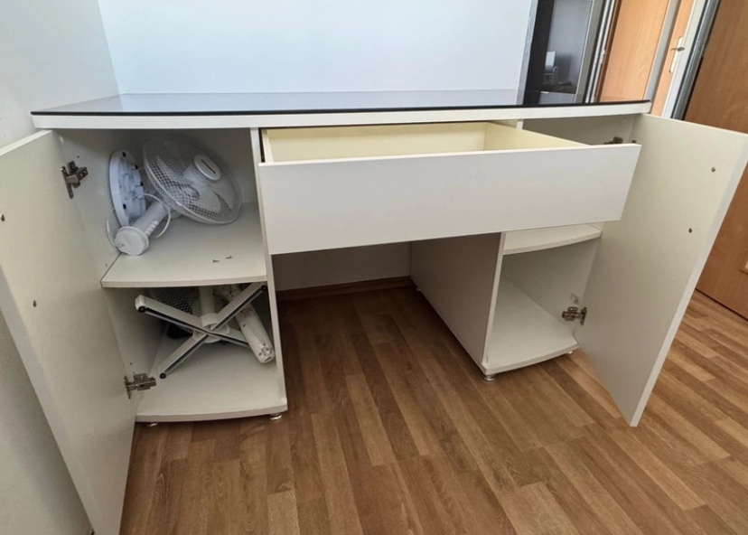Psací stůl s úložných prostorem - 5