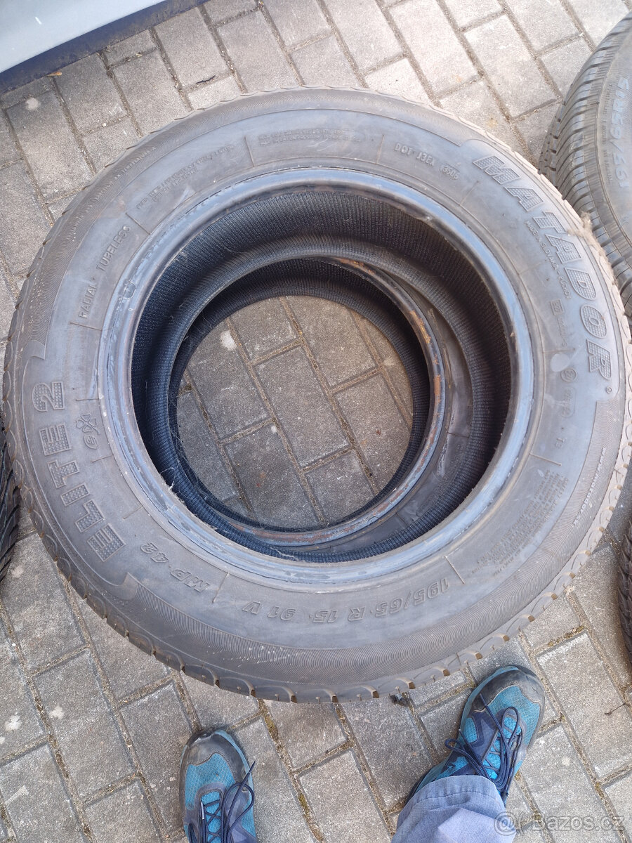 Pneu na prodej (BEZ DISKŮ) - 5
