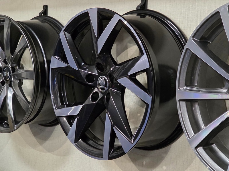 originál alu ŠKODA Superb IV Aniara 8x19" 5x112 ET44 R19 - 5