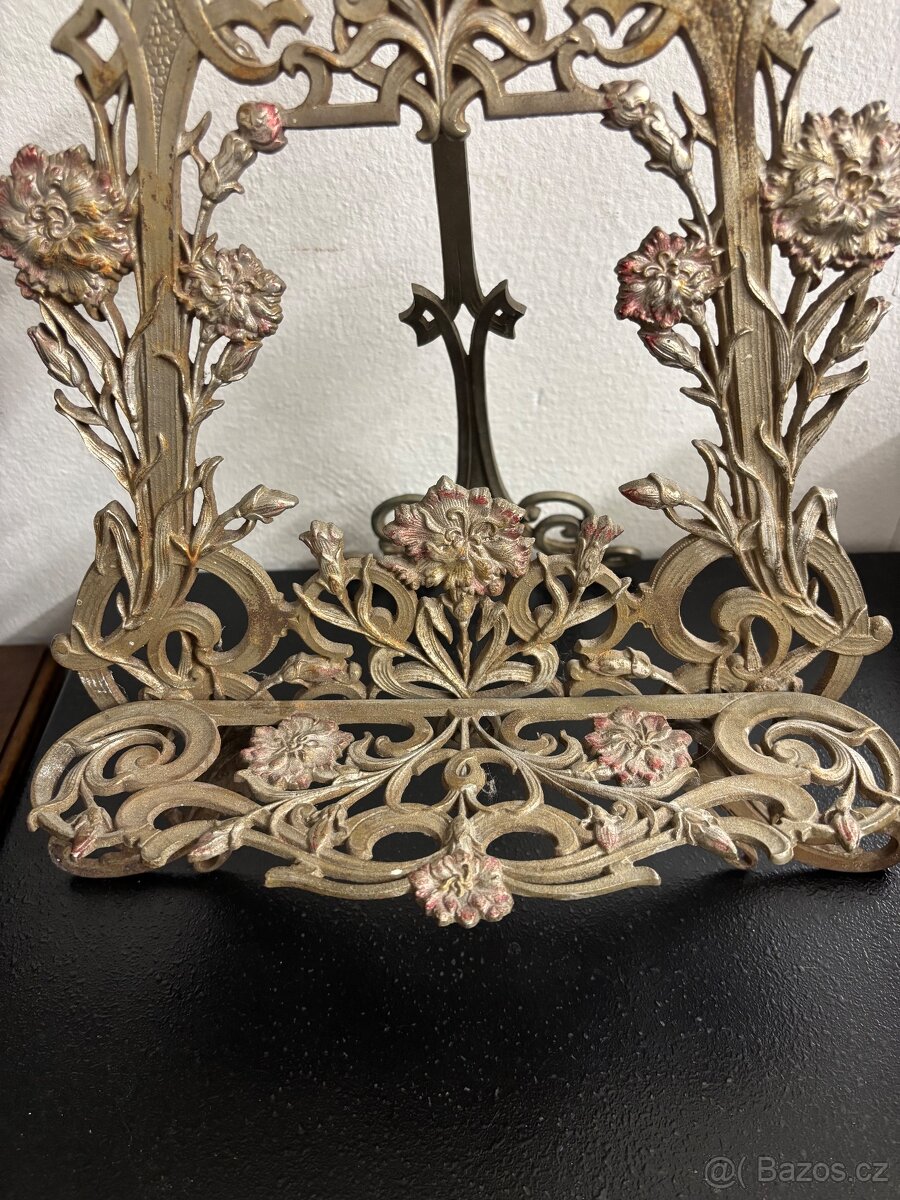 Secesní stojan na fotky - 5