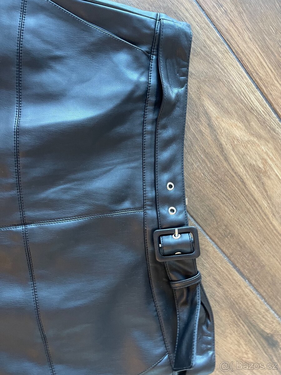 Kožený set( kozačky, sukně, kabelka) - 5