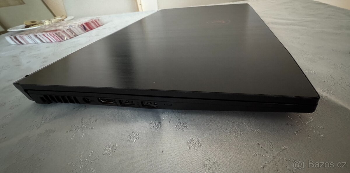 MSI GF75 Thin 9SC, i5‑9300H, GTX 1650, 16 GB RAM, 1 TB SSD – - 5