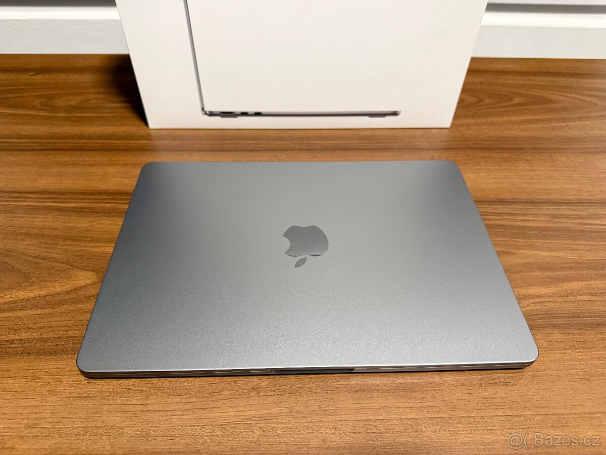 MacBook Air M3 16/256GB Space Gray - 5