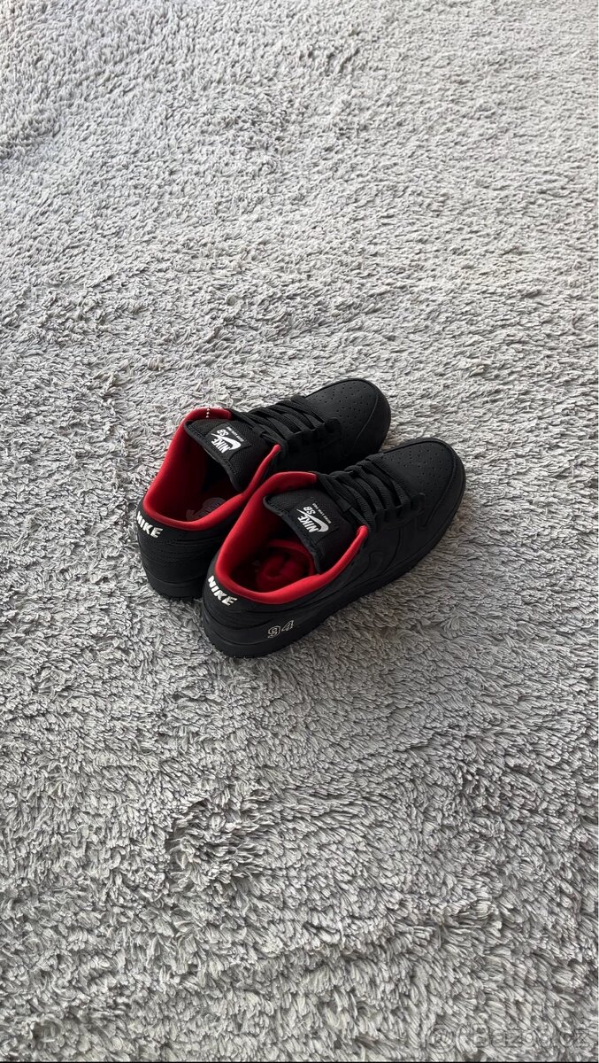 Nike SB Dunk Low Supreme 94 Black - 5