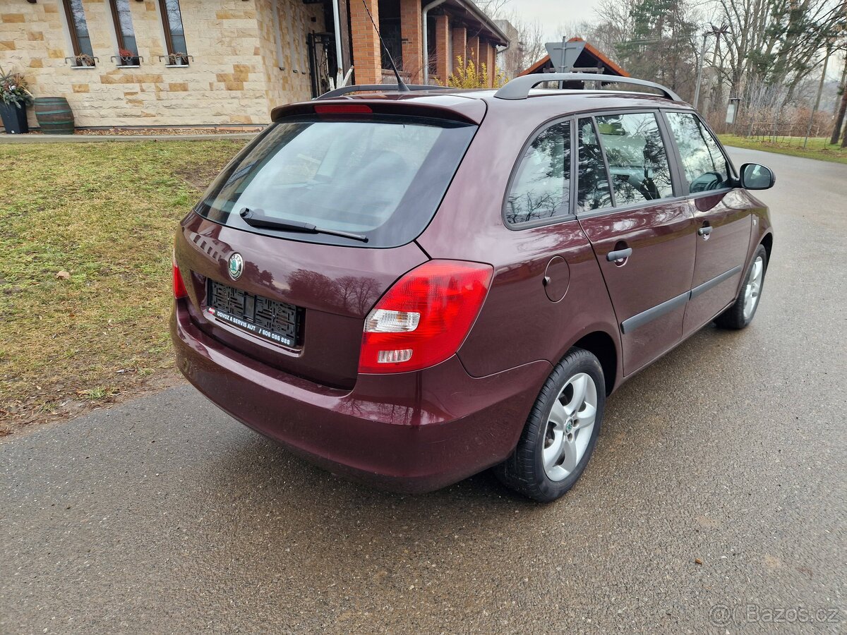 Škoda Fabia 2 combi 1,4 16 V 63 KW - 5