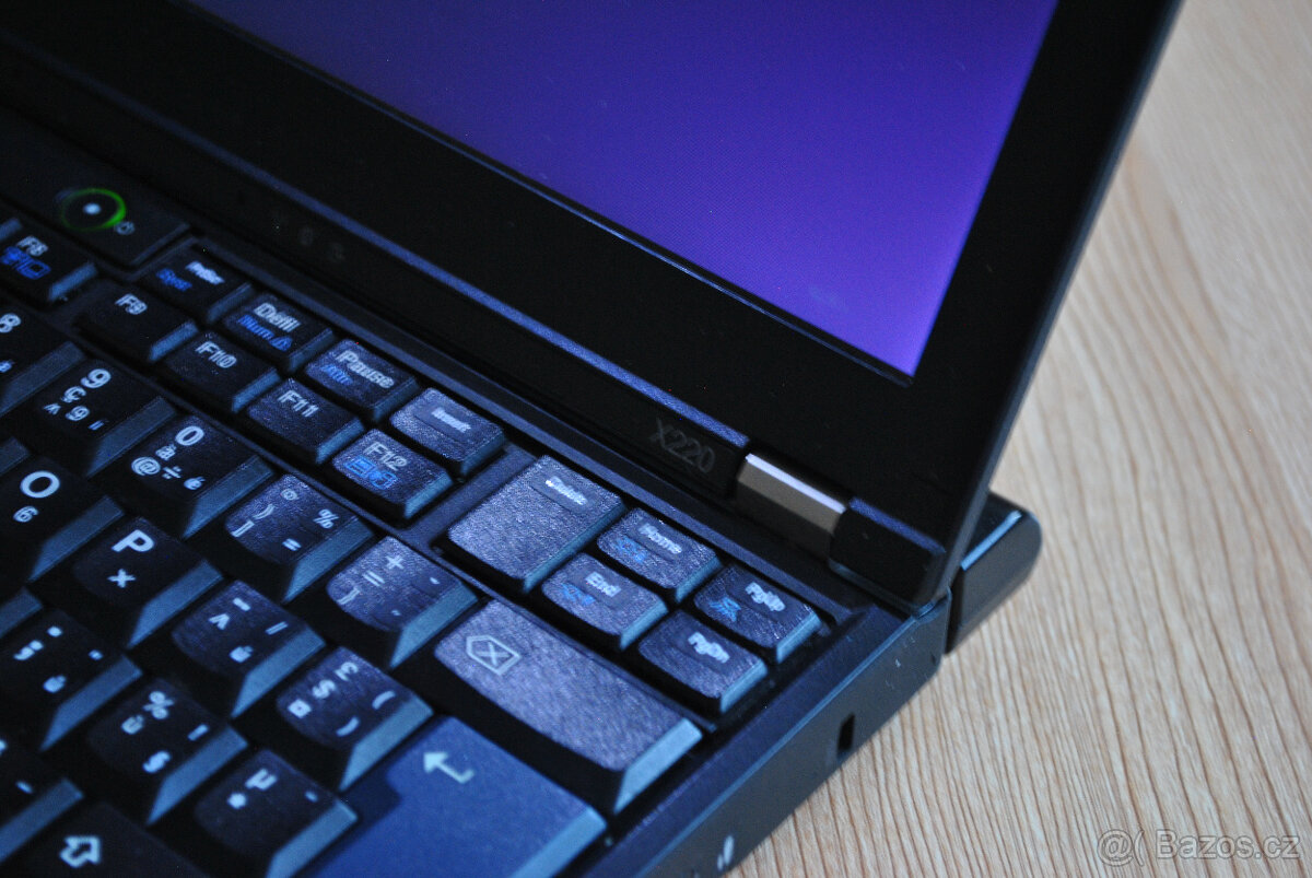 Libreboot - Lenovo ThinkPad X220 - dobrý stav - 5
