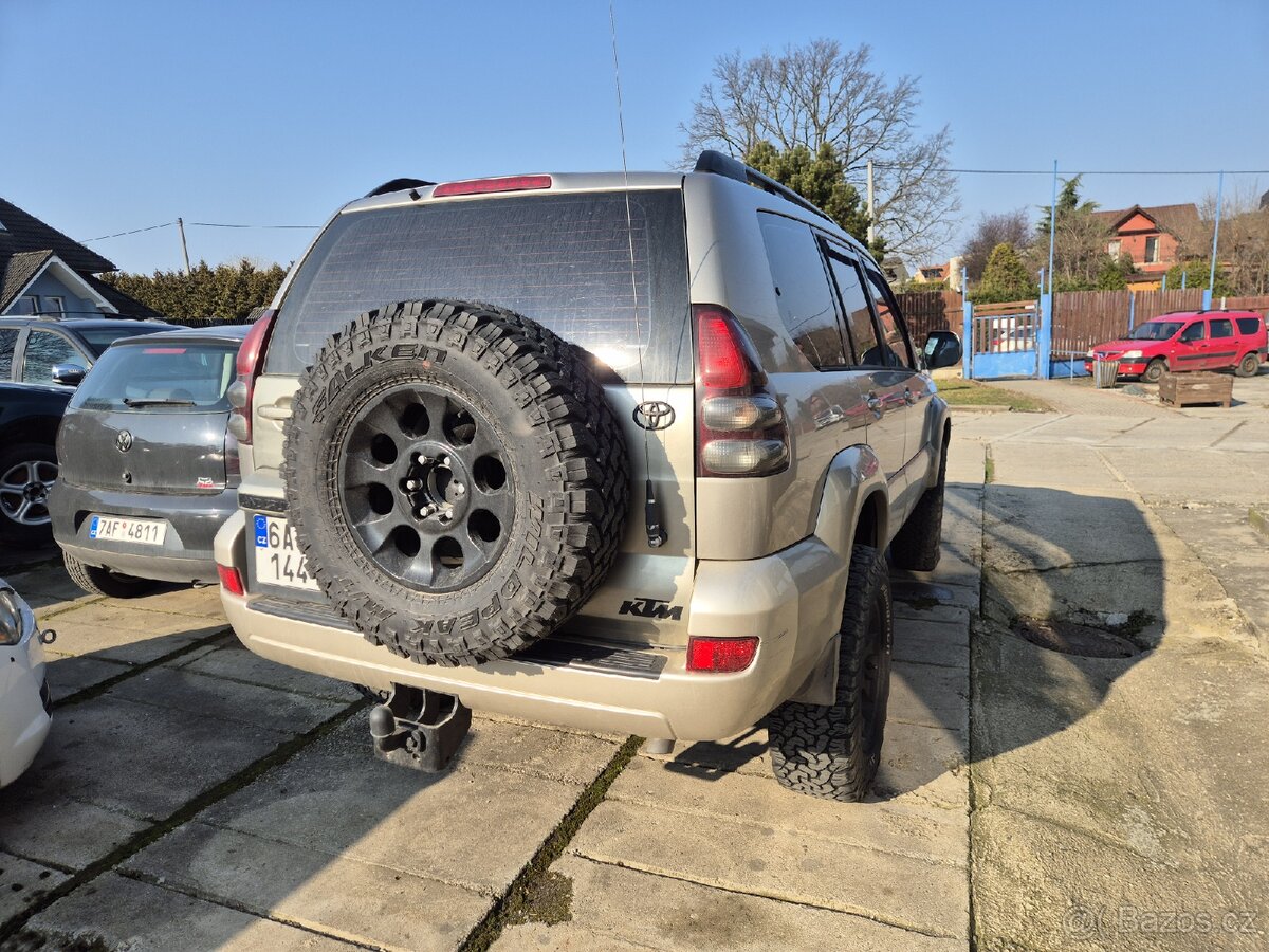 Toyota Land Cruiser 120 4.0 V6 - 5