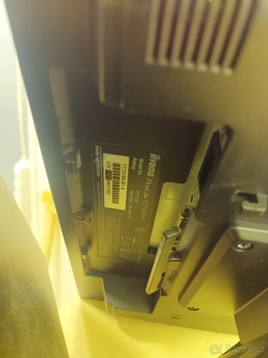 Dotykové LCD monitory - 5