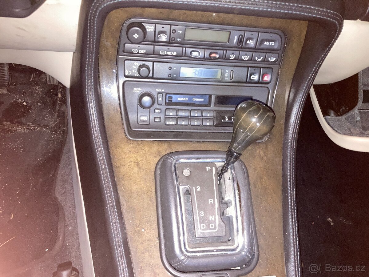 JAGUAR XJ X300 SPORT 4.0 - 5