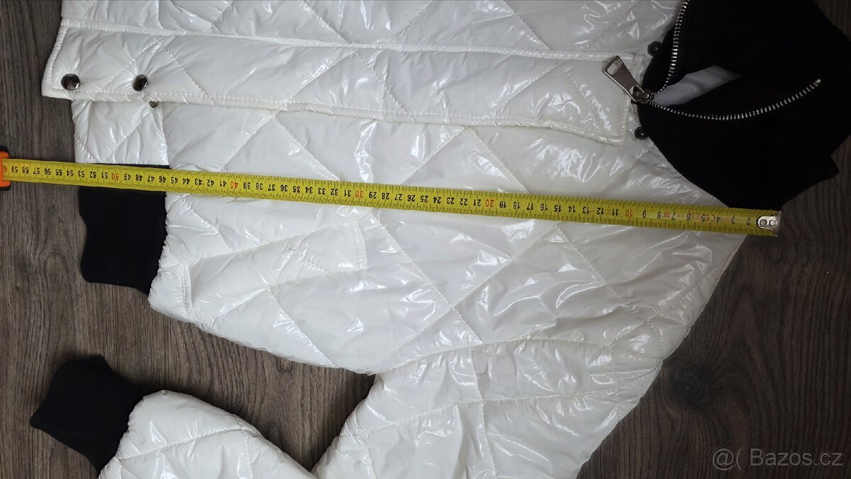 Dámská lesklá bílá bunda vel.S/M - 5