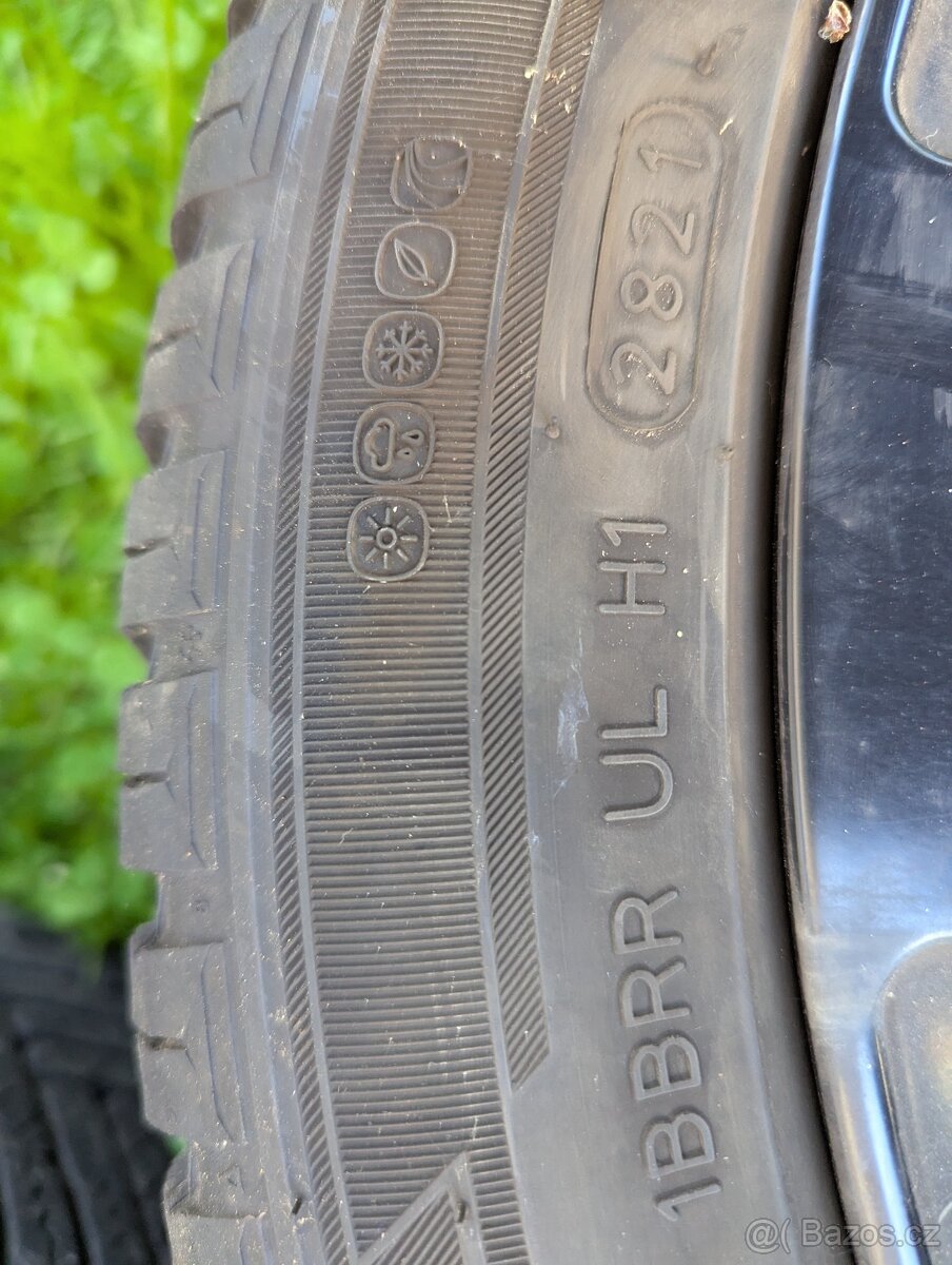 Alu kola Dezent + celoroční pneu Hankook Kinergy 4S2 R17 - 5