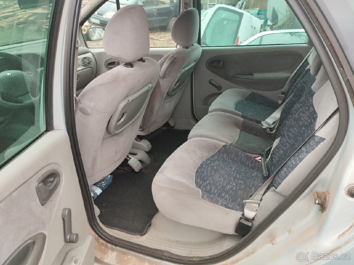 Renault Scénic 1.8 - 5