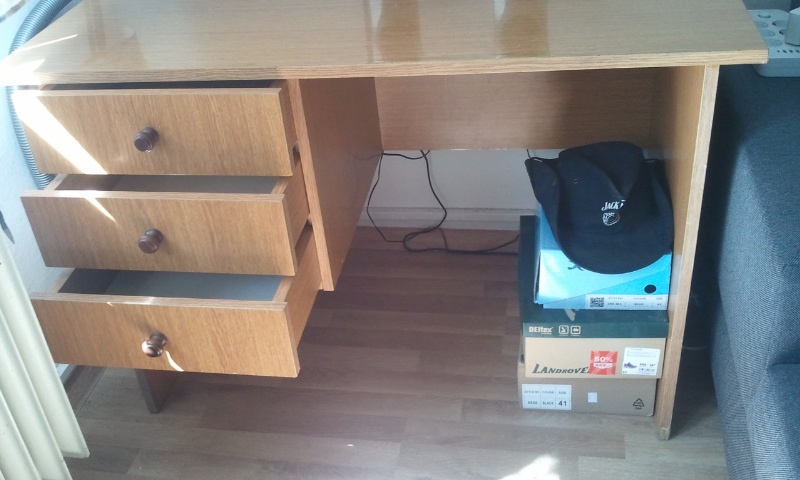 Stůl počítačový - 5